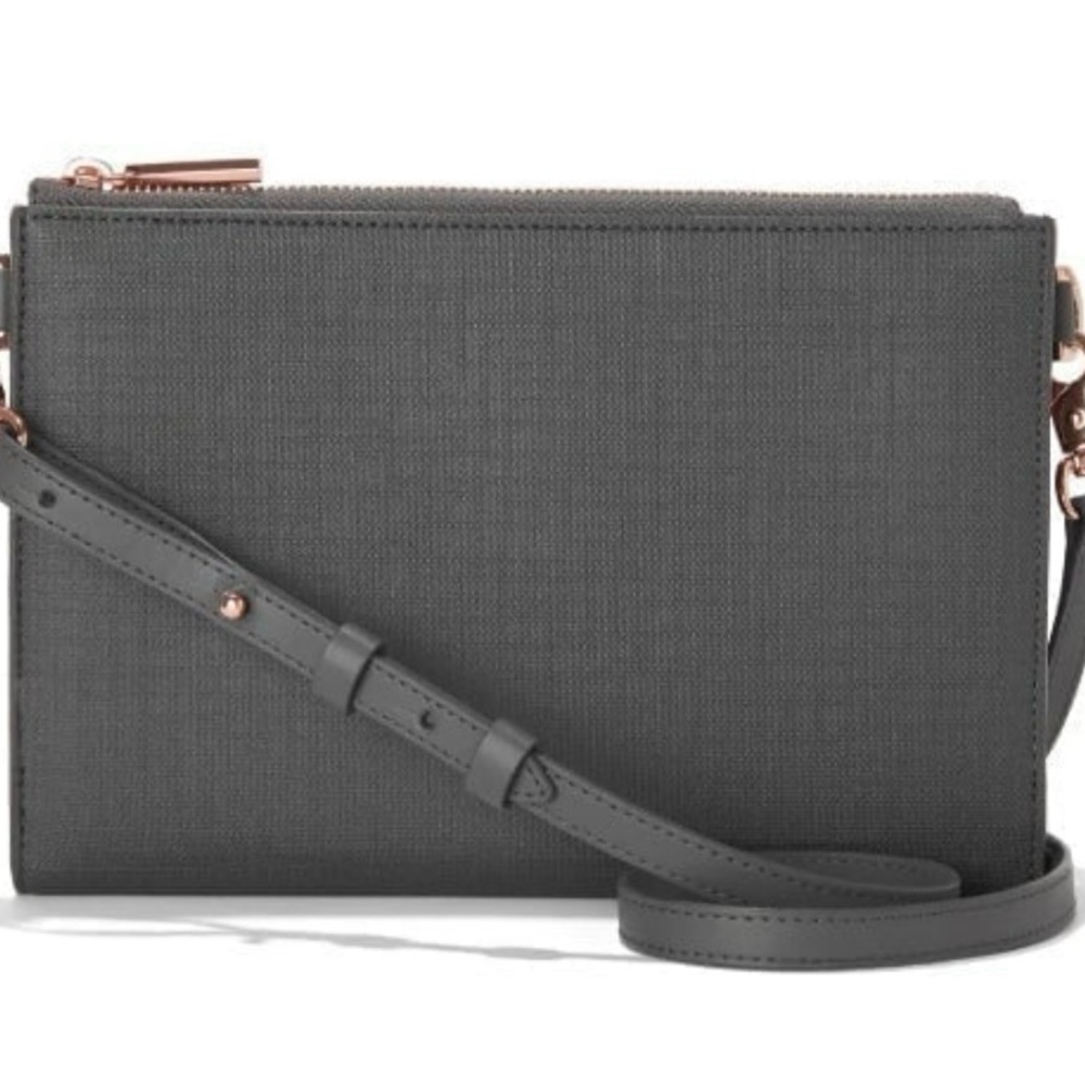 Dagne Dover Essentials Clutch Wallet Bag